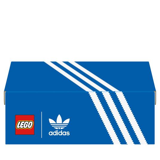 LEGO Icons 10282 adidas Originals Superstar, Set di Costruzioni in  Mattoncini, Scarpe Sneaker da Collezione per Adulti - LEGO - Icons - Set  mattoncini - Giocattoli | IBS