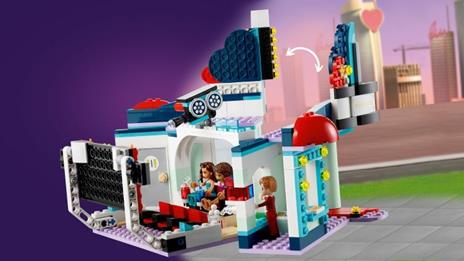 LEGO Friends 41448 Il Cinema di Heartlake City, Set con Porta Cellulare o Tablet e 3 Mini Bamboline, Costruzioni per Bambini - 11