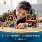 LEGO Harry Potter Visita al Villaggio Di Hogsmeade, Set Giocattoli per Bambini, Minifigure d'Oro del 20° Anniversario, 76388