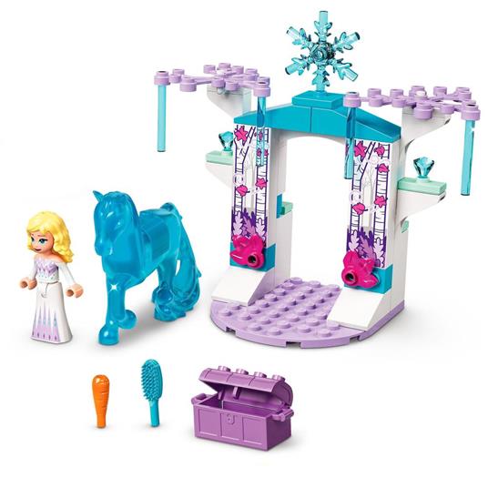 LEGO Disney 43209 Elsa e La Stalla Di Ghiaccio Di Nokk, Idea Regalo, Bambini di 4+ Anni, Mini Bambolina e Cavallo Giocattolo - 6