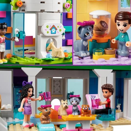 LEGO Friends 41718 Centro Day Care dei Cuccioli, Parco Giochi per Animali di Heartlake City, Gioco per Bambini di 7+ Anni - 5