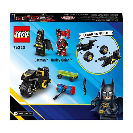 LEGO 76220 DC Batman Contro Harley Quinn, Set Action Figure di Supereroi con Skateboard e Moto Giocattolo, Giochi per Bambini - 8