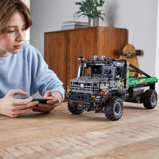 LEGO Technic 42129 Camion Fuoristrada 4x4 Mercedes-Benz Zetros, Camion  Giocattolo, Macchina Telecomandata, Idea Regalo - LEGO - Technic - Mezzi  pesanti - Giocattoli | IBS
