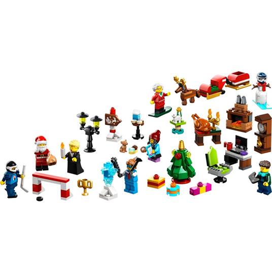 LEGO City 60381 Calendario dell'Avvento 2023 con 24 Regali, Babbo Natale e  Tappeto da Gioco, Regalo Natalizio per Bambini - LEGO - City - Set  mattoncini - Giocattoli