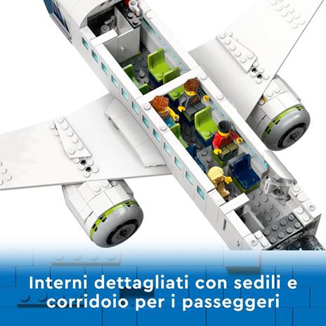 LEGO City 60367 Aereo Passeggeri, Modellino di Aeroplano Giocattolo da  Costruire con 9 Minifigure e Veicoli dell'Aeroporto - LEGO - City - Aerei -  Giocattoli