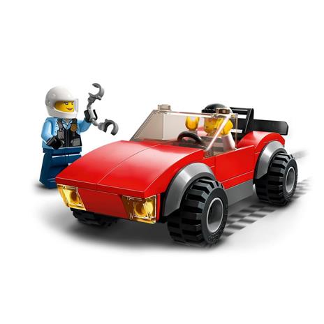 LEGO City 60392 Inseguimento sulla Moto della Polizia Giocattolo con Modelli di Auto e 2 Minifigure, Giochi per Bambini 5+ - 4