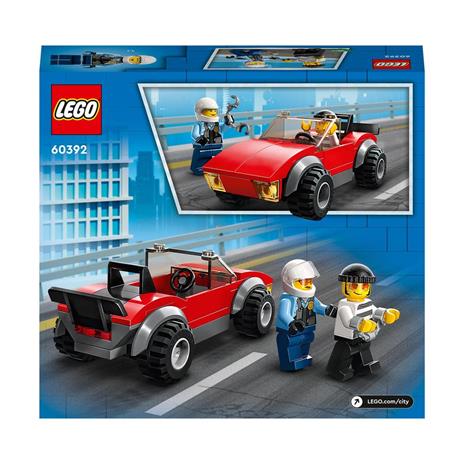 LEGO City 60392 Inseguimento sulla Moto della Polizia Giocattolo con Modelli di Auto e 2 Minifigure, Giochi per Bambini 5+ - 8