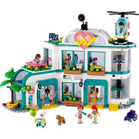 LEGO Friends 42621 Ospedale di Heartlake City Giochi Educativi per Bambini di 7+ con Elicottero Giocattolo e 5 Mini Bamboline - 7