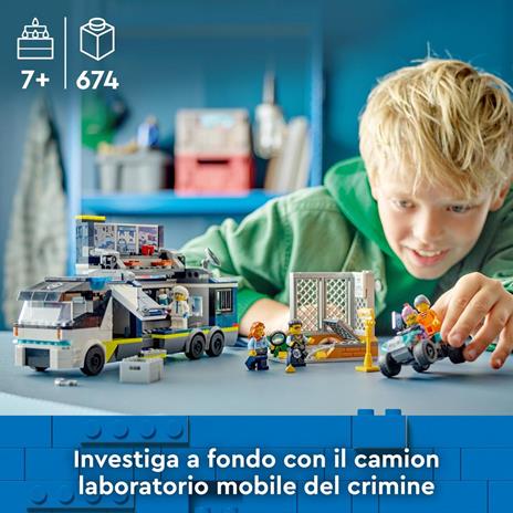 LEGO City 60418 Camion Laboratorio Mobile della Polizia, Giocattolo per Bambini di 7+ Anni con Quad Bike e 5 Minifigure - 2