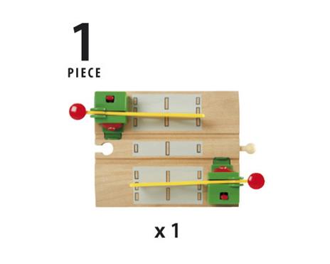 BRIO WORLD - Passaggio a Livello Magnetico, Accessorio per Pista Trenino BRIO, Età 3+ Anni - 9