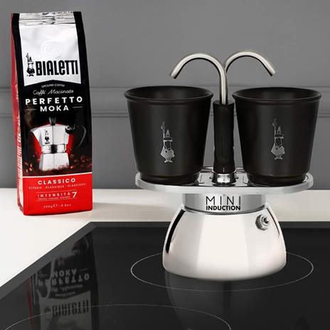 Bialetti Caffettiera Mini Express Induction, 2 Tazze (100 ml), Adatta a Tutti i piani cottura, Nera - 3