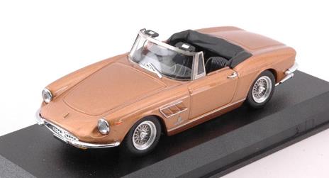 Ferrari 330 Gts 1967 Nocciola Metallic 1:43 Model Bt9733 - 2