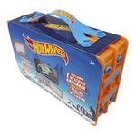 Hot Wheels - Valigetta Porta Autocon 1 Auto Hot Wheels inclusa.Contiene fino a 30 auto. Maniglia morbida. Chiusura di sicurezza.