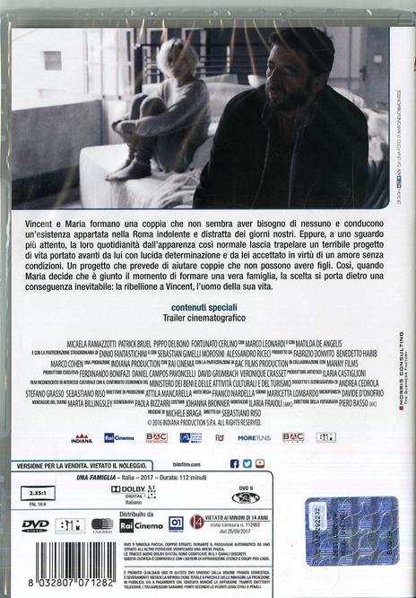 Una famiglia (DVD) di Sebastiano Riso - DVD - 2