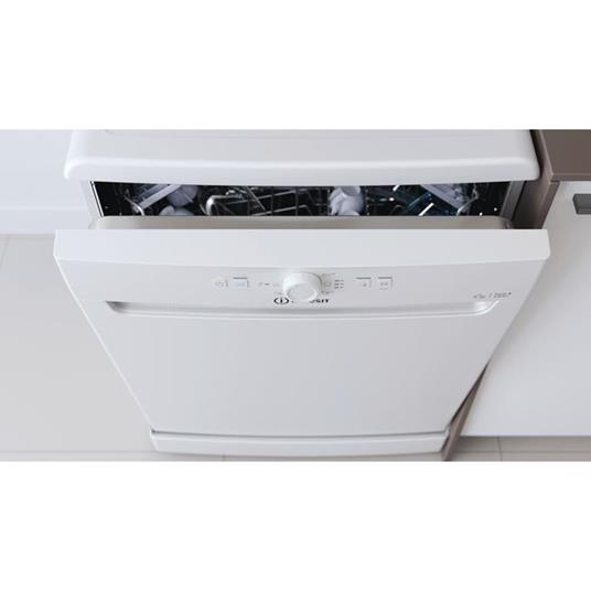 Indesit DFE 1B19 14 lavastoviglie Libera installazione 14 coperti F -  Indesit - Casa e Cucina | IBS