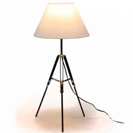 Lampada Da Tavolo Con Tre Piedi 63 Cm