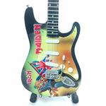 Chitarra in miniatura Iron Maiden. Trooper Fender