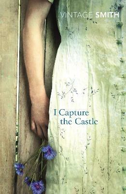 I Capture the Castle: A beautiful coming-of-age novel about first love - Dodie Smith - cover