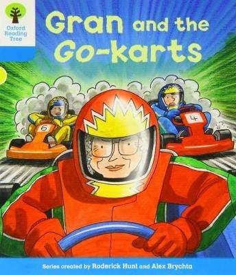 Oxford Reading Tree: Level 3: Decode and Develop: Gran and the Go-karts - Roderick Hunt,Annemarie Young - cover