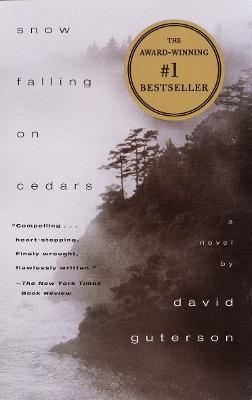 Snow Falling on Cedars: A Novel (PEN/Faulkner Award) - David Guterson - cover