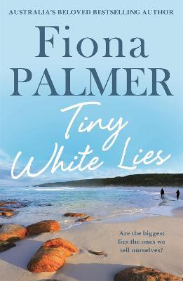 Tiny White Lies - Fiona Palmer - cover