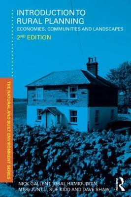 Introduction to Rural Planning: Economies, Communities and Landscapes - Nick Gallent,Iqbal Hamiduddin,Meri Juntti - cover