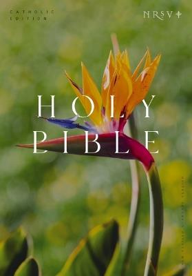 NRSV Catholic Edition Bible, Bird of Paradise Paperback (Global Cover Series): Holy Bible - Catholic Bible Press - cover