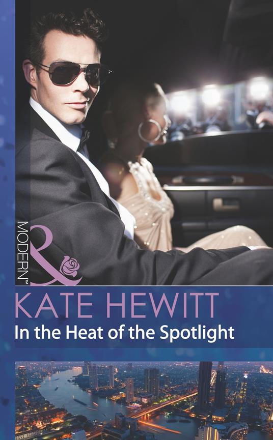 In The Heat Of The Spotlight (The Bryants: Powerful & Proud, Book 2) (Mills & Boon Modern)