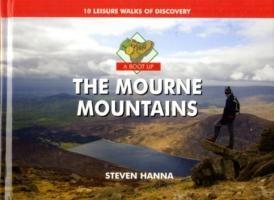 A Boot Up the Mourne Mountains: 10 Leisure  Walks of Discovery - Steve Hanna - cover