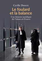 Le foulard et la balance