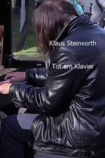 Tot am Klavier