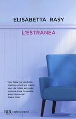 L'estranea