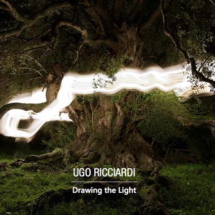 Drawing the light. Ediz. illustrata - Ugo Ricciardi - copertina