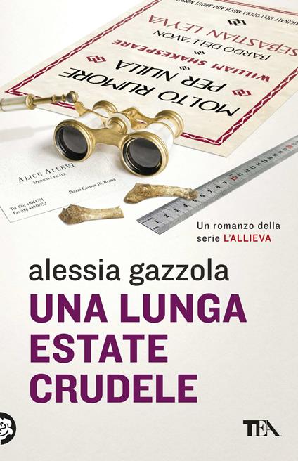 Una lunga estate crudele - Alessia Gazzola - copertina