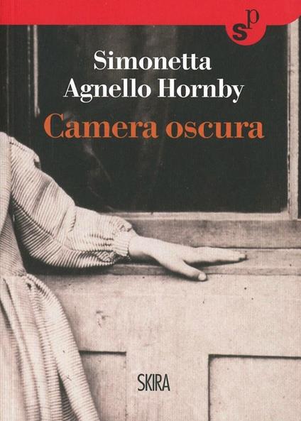 Camera oscura - Simonetta Agnello Hornby - copertina