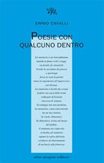 Poesie con qualcuno dentro