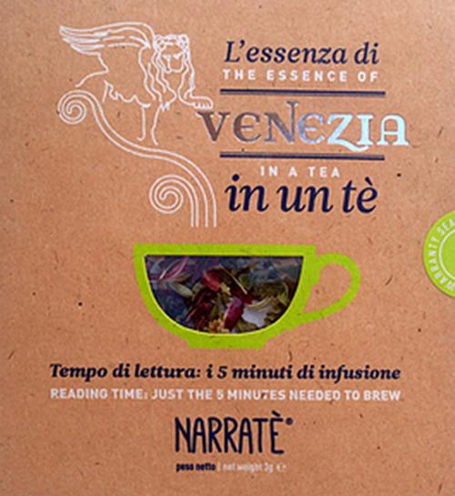 L'essenza di Venezia in un tè. Tempo di lettura: i 5 minuti di infusioine-The essence of Venice in a tea. Reading time: just the 5 minutes needed to brew. Ediz. bilingue. Con tea bag - Michele Gnesotto - copertina