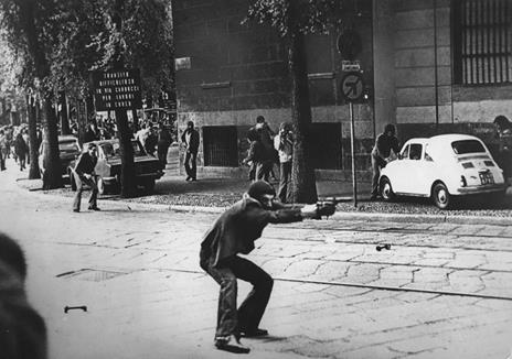 La fotografia in rivolta. Controstoria della fotografia attraverso le opera di 32 grandi artisti. Ediz. illustrata - Pino Bertelli - 8