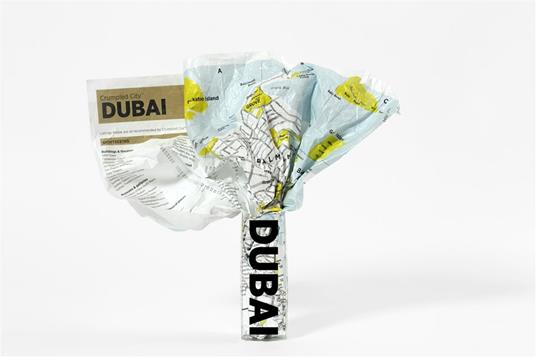 Crumpled city map. Dubai - copertina