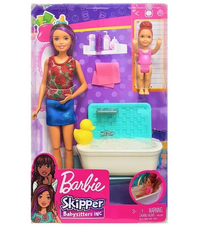 Barbie Bambola Skipper Babysitter con Vasca da Bagno. Bambina Che Muove Le  Braccia e Accessori - Mattel - Casa delle bambole e Playset - Giocattoli |  IBS
